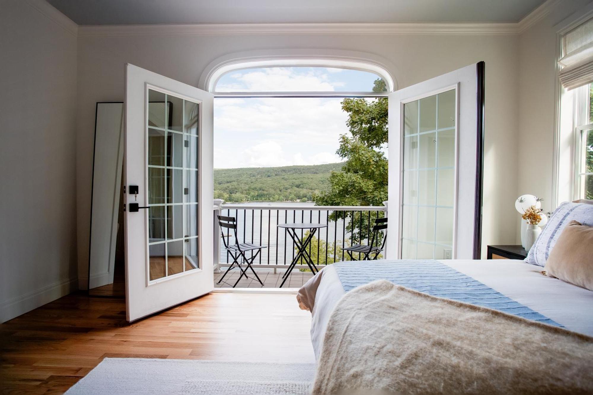 Lakeview House - Hot Tub - Firepit - Stunning Views - Spacious Deck - Cozy Living Room - Bar Greenwood Lake Luaran gambar