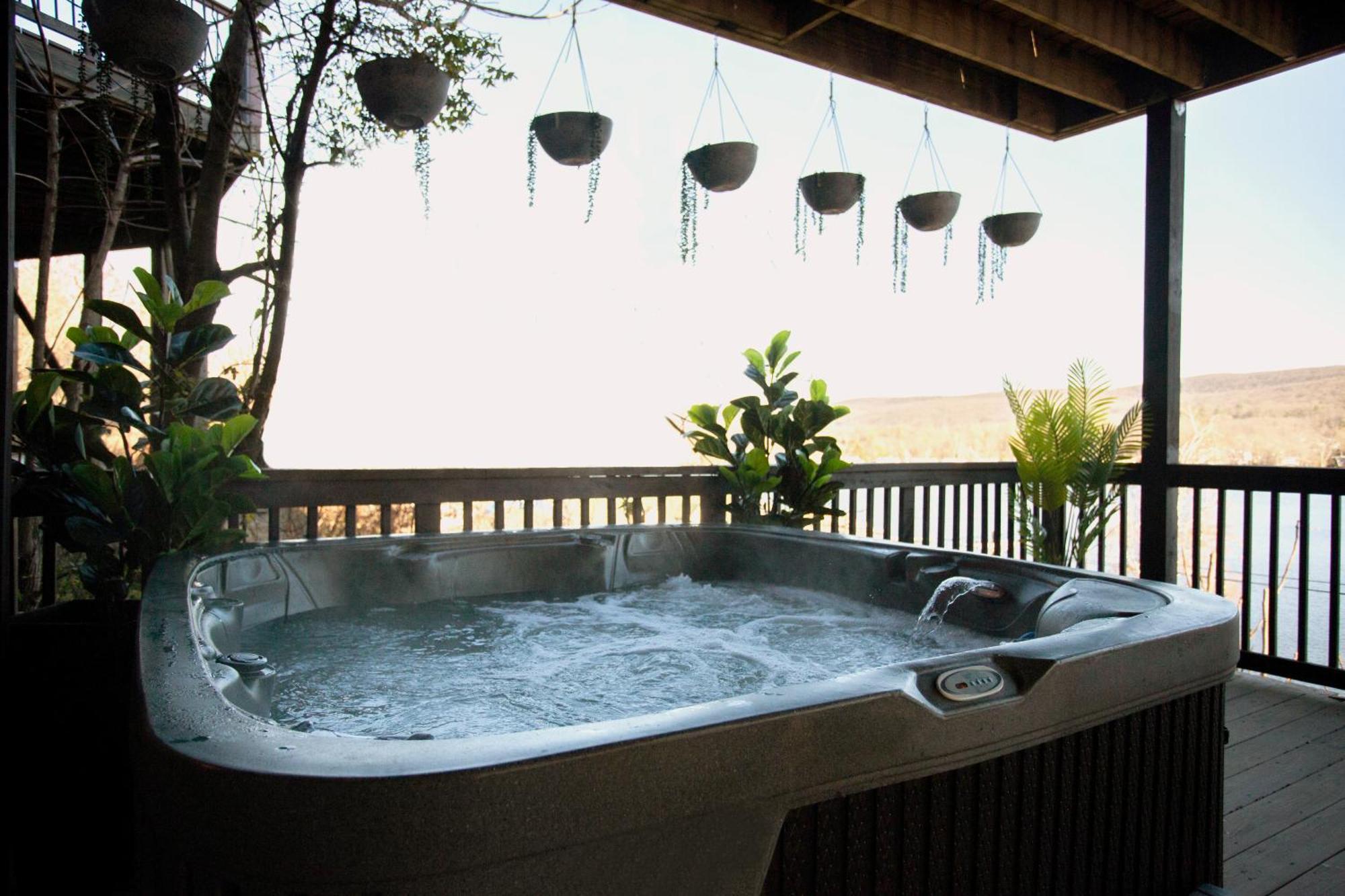 Lakeview House - Hot Tub - Firepit - Stunning Views - Spacious Deck - Cozy Living Room - Bar Greenwood Lake Luaran gambar